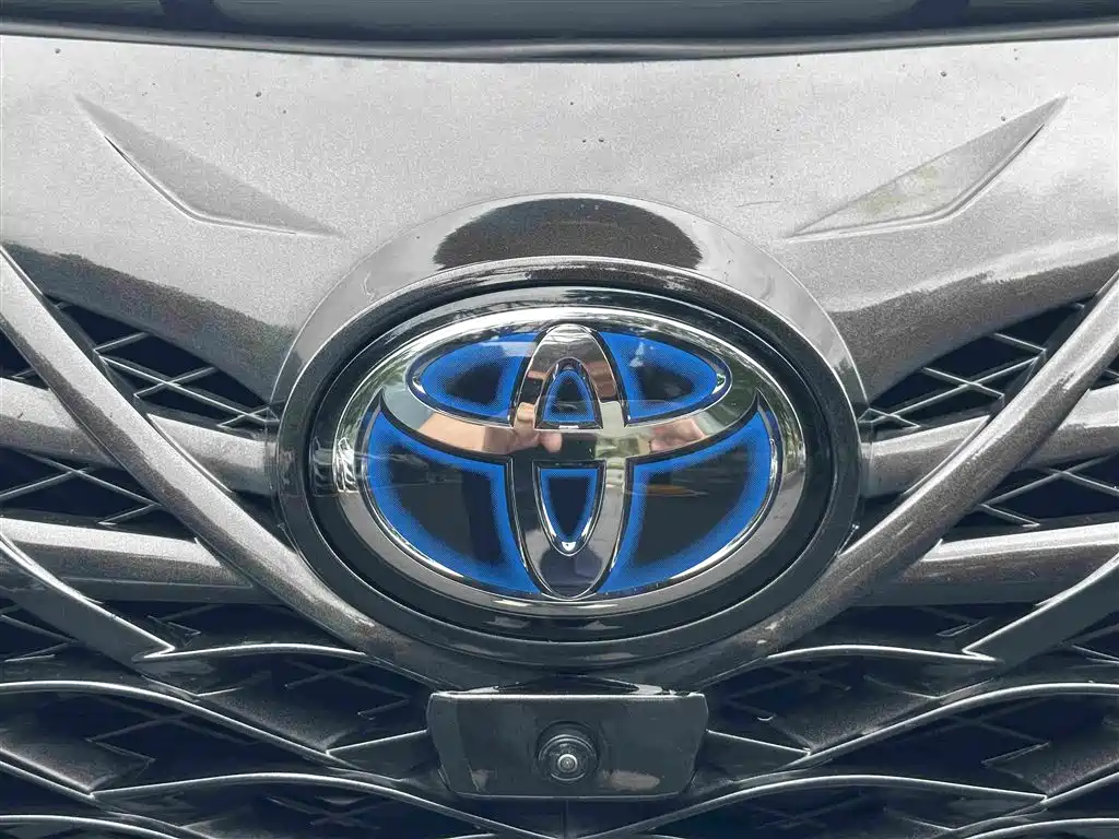 Toyota Sienna 2022 — фото 35