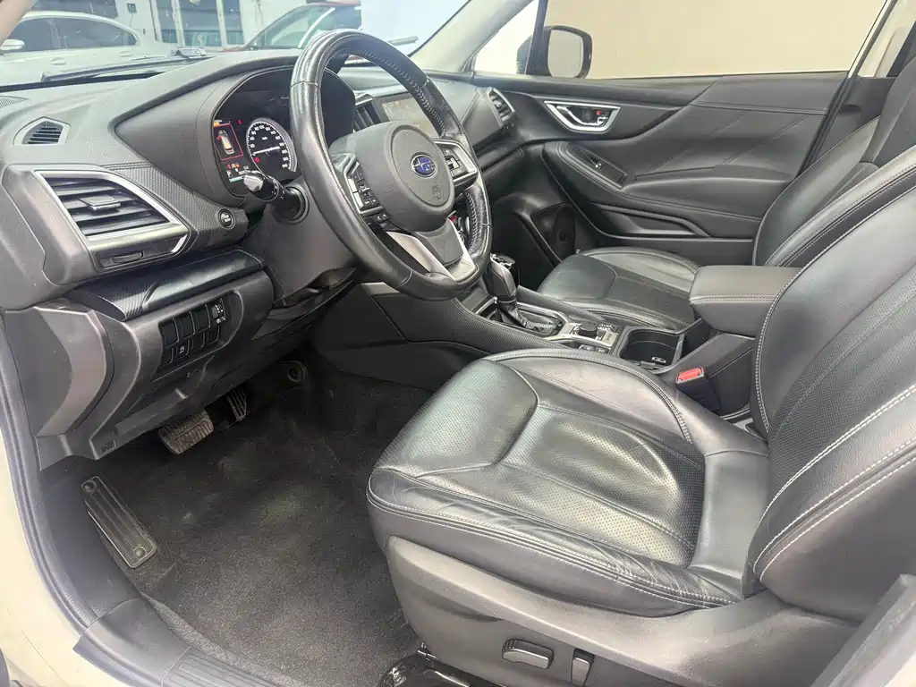 Subaru Forester 2021 — фото 14