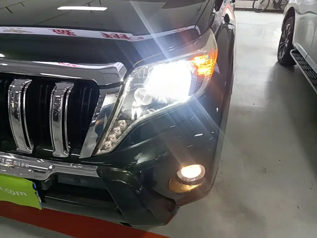 Toyota Prado 2017 — фото 24