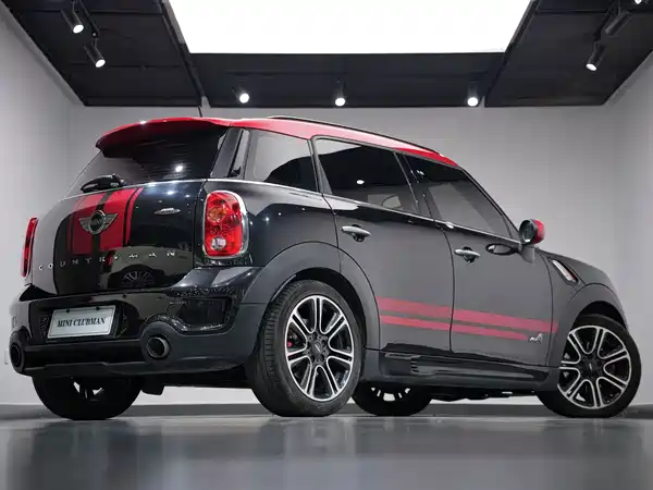 MINI JCW COUNTRYMAN 2016