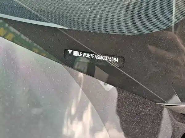 Tesla Model 3 2021