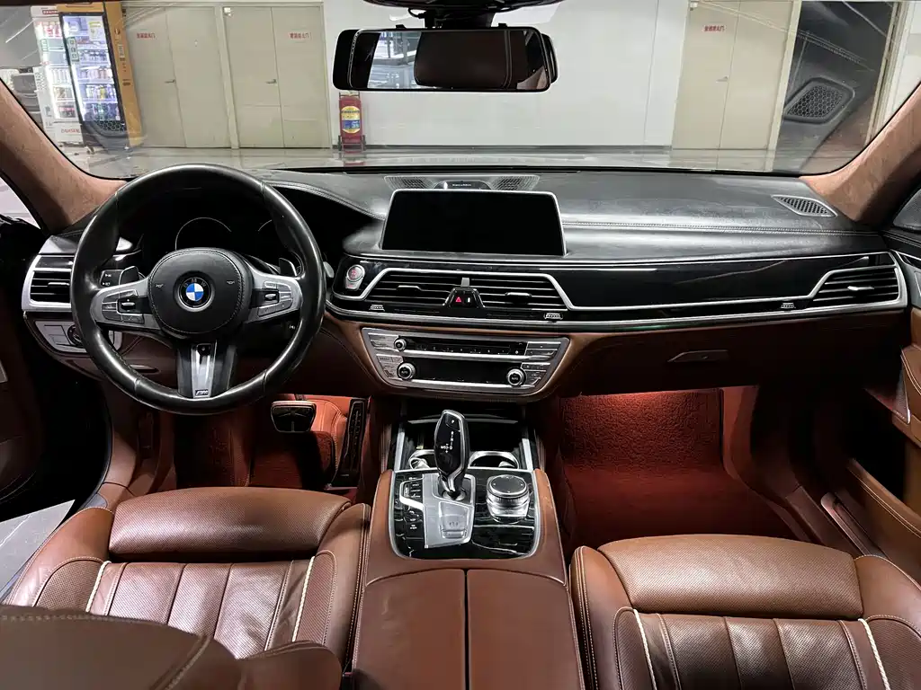 BMW 7 Series 2019 — фото 3
