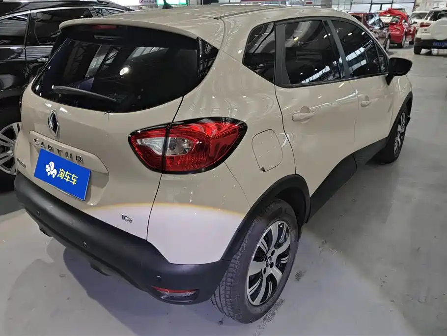 Renault Captur 2015 — фото 3