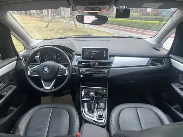 BMW 2 Series Station Wagon 2017