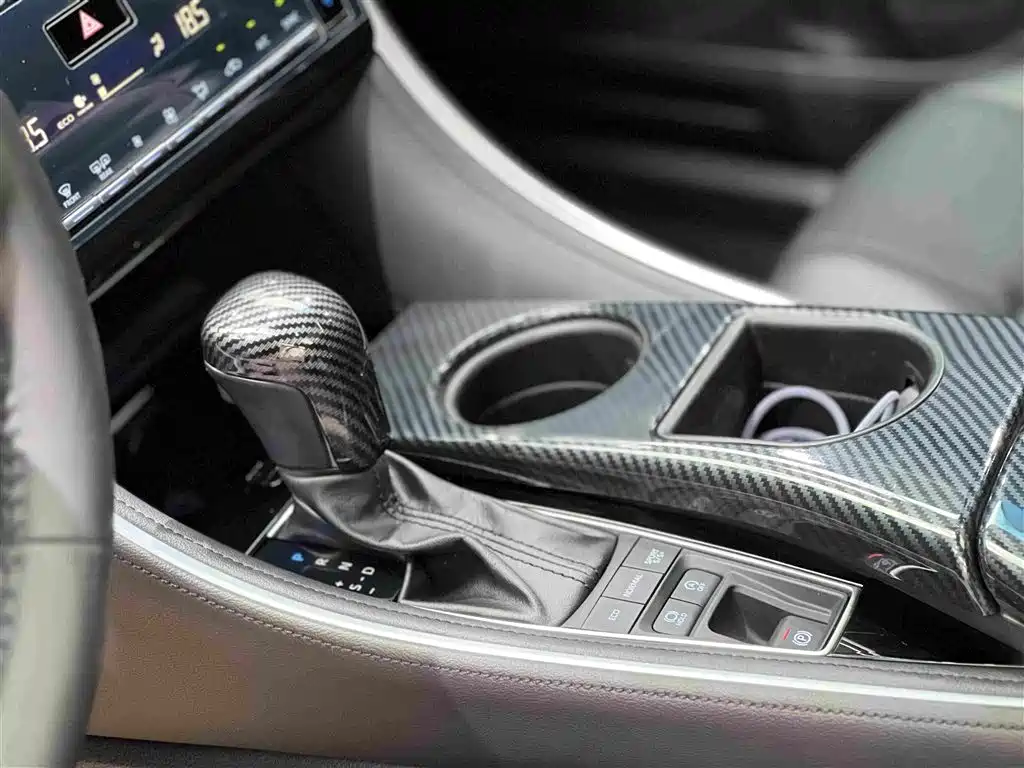 Toyota Avalon 2023 — фото 13