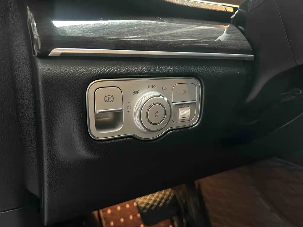 Mercedes-Benz GLE 2020 — фото 10