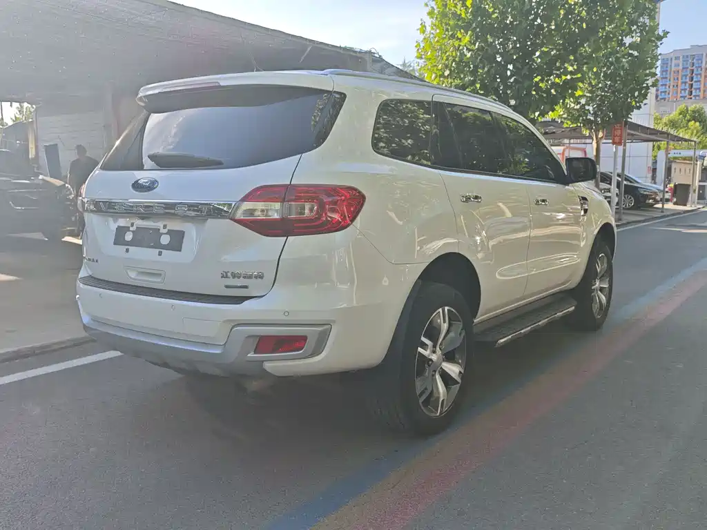 Ford Everest 2019 — фото 23