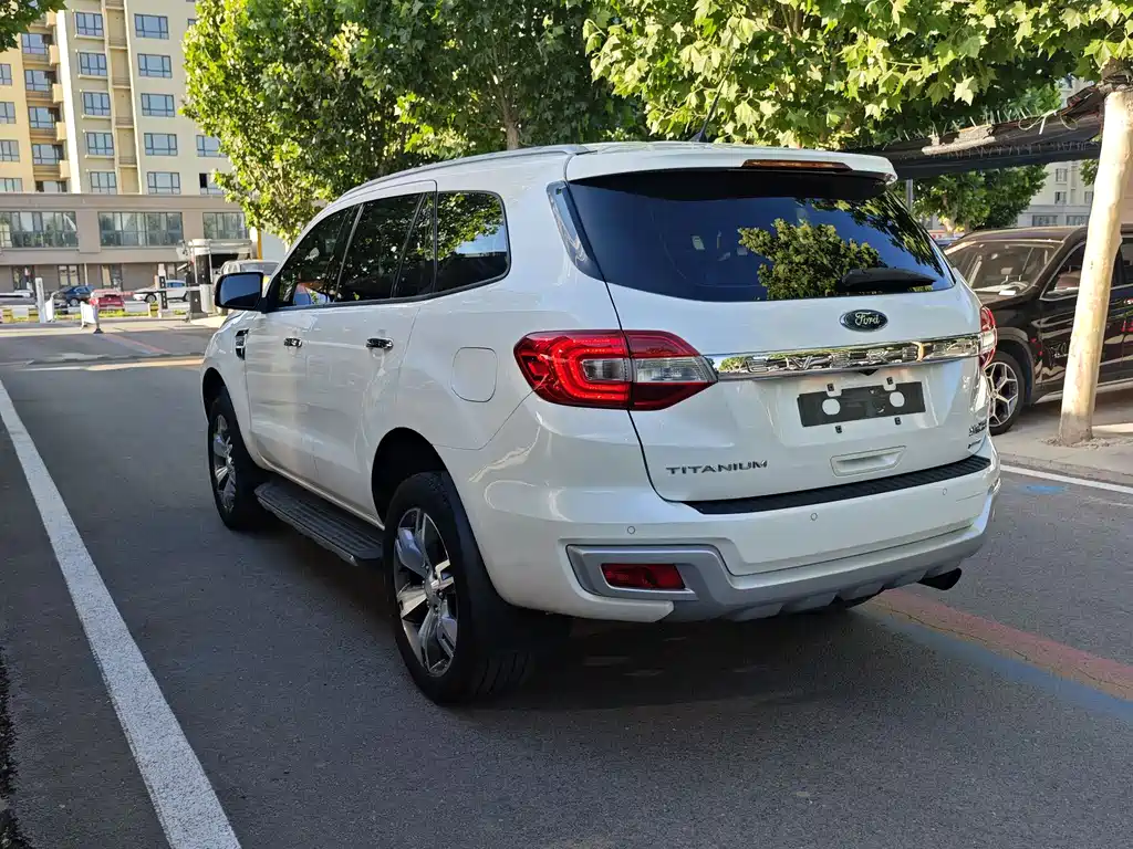 Ford Everest 2019 — фото 25