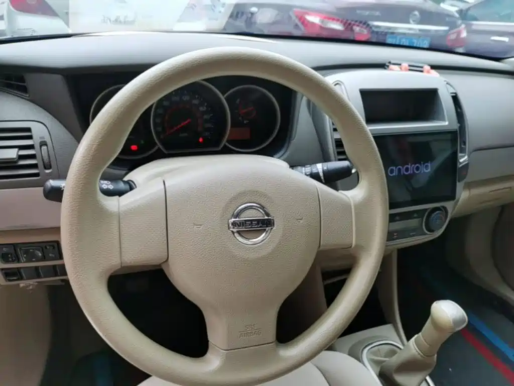 Nissan Sylphy 2018 — фото 11