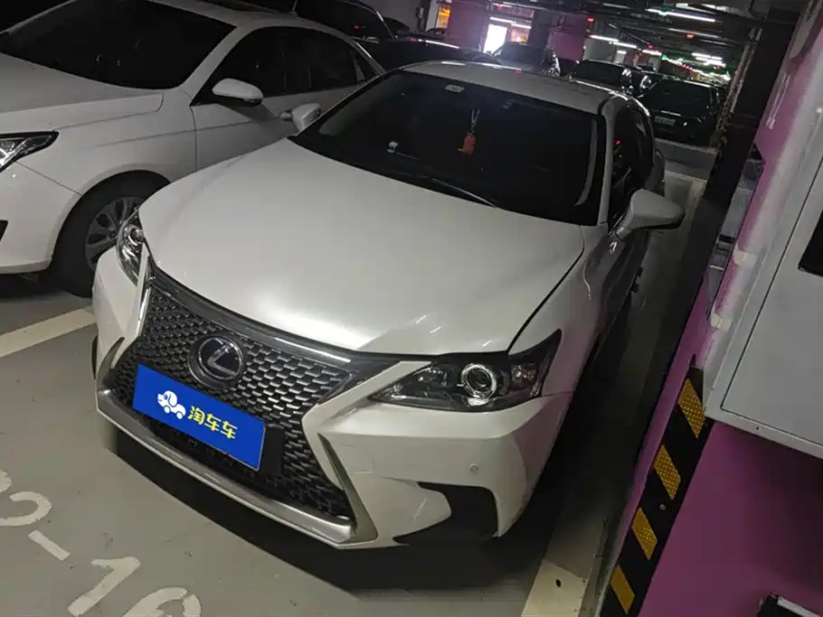 Lexus CT 2020