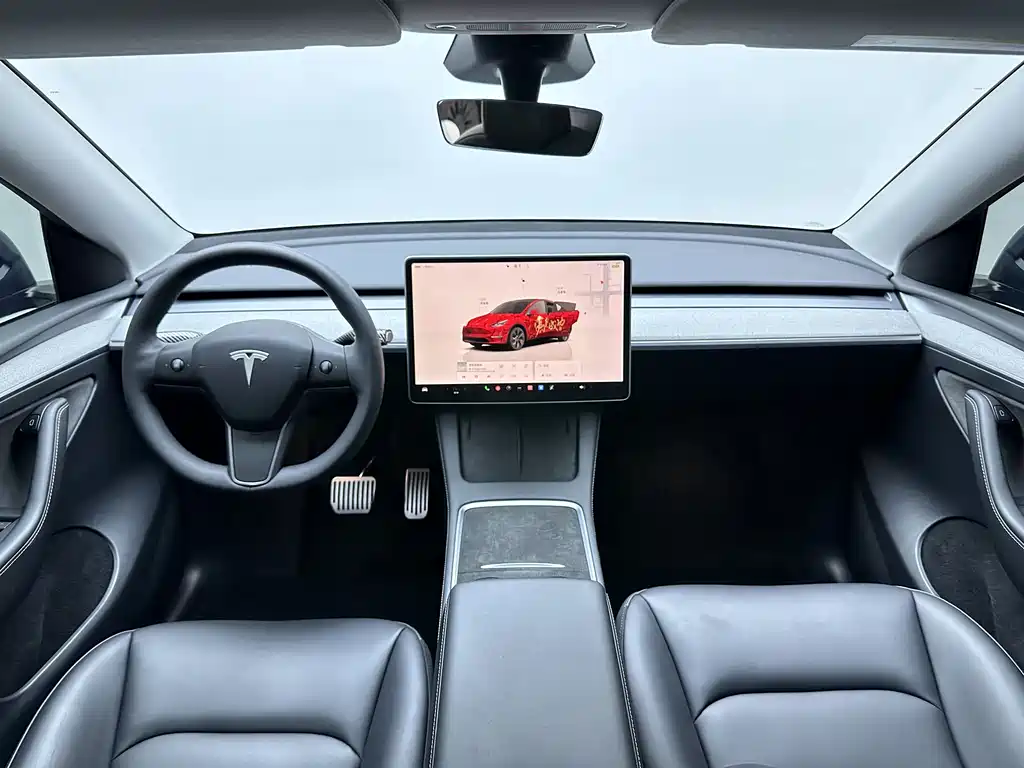 Tesla Model Y 2024 — фото 14