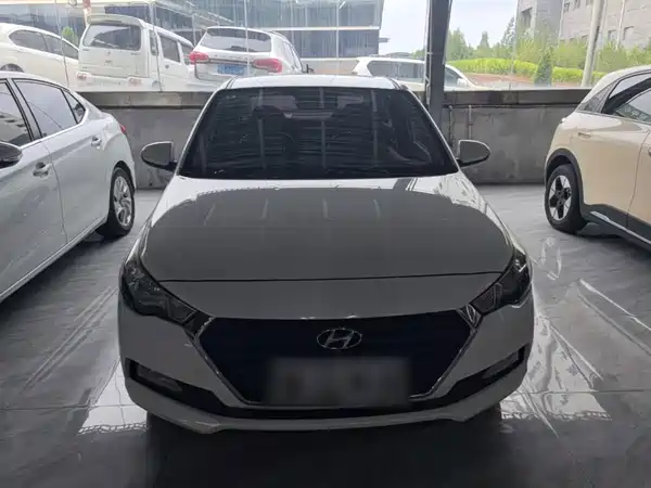 Hyundai Verna 2018