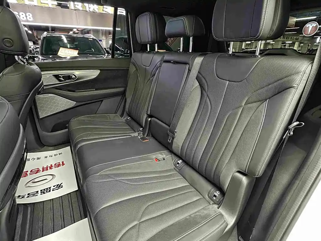 GAC Motor Trumpchi ES9 2025 — фото 32