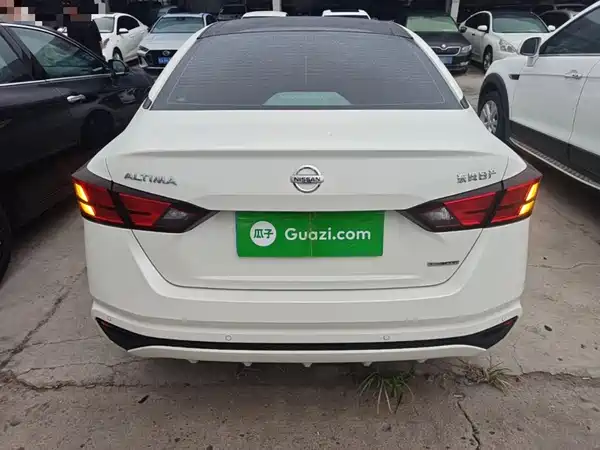 Nissan Teana 2026