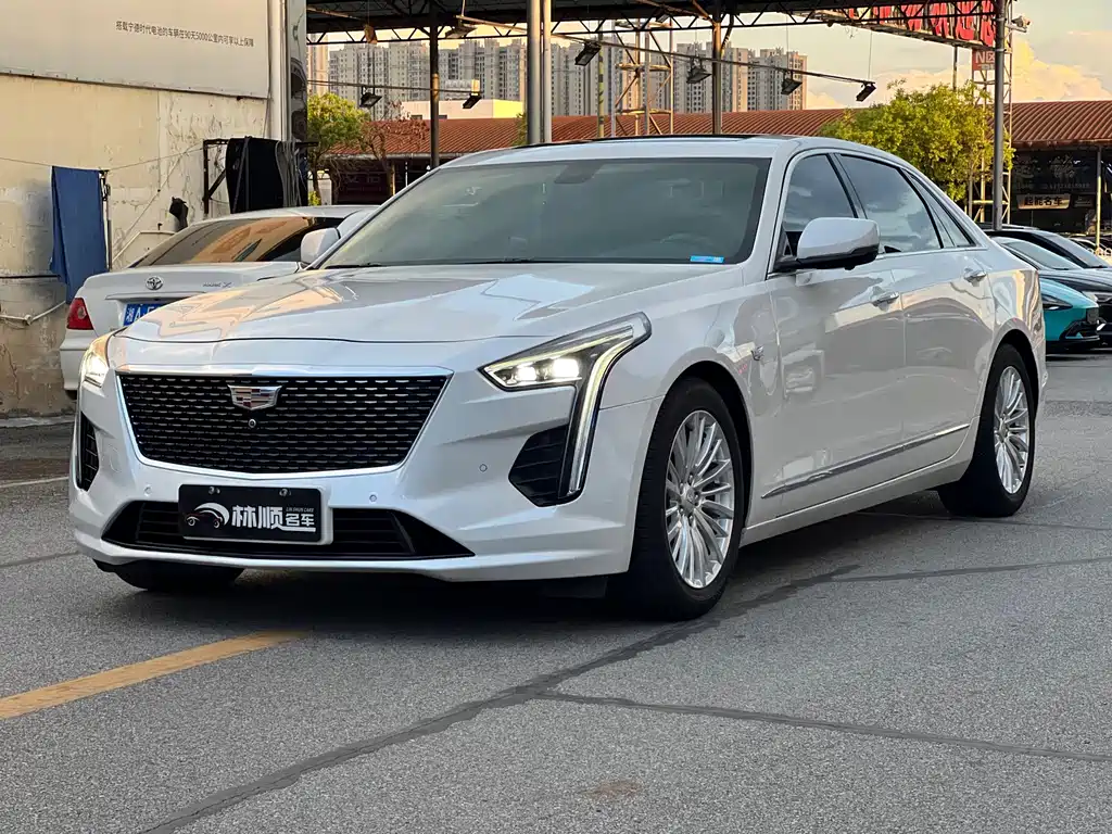 Cadillac CT6 2019 — фото 1