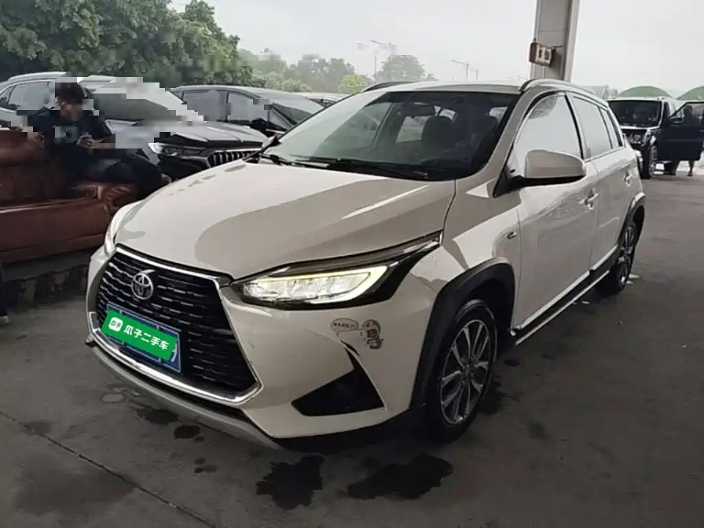 Toyota Yaris L 2021