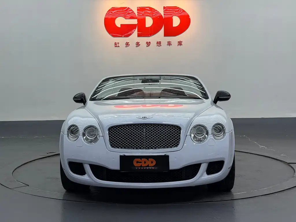 Bentley Continental 2010 — фото 11