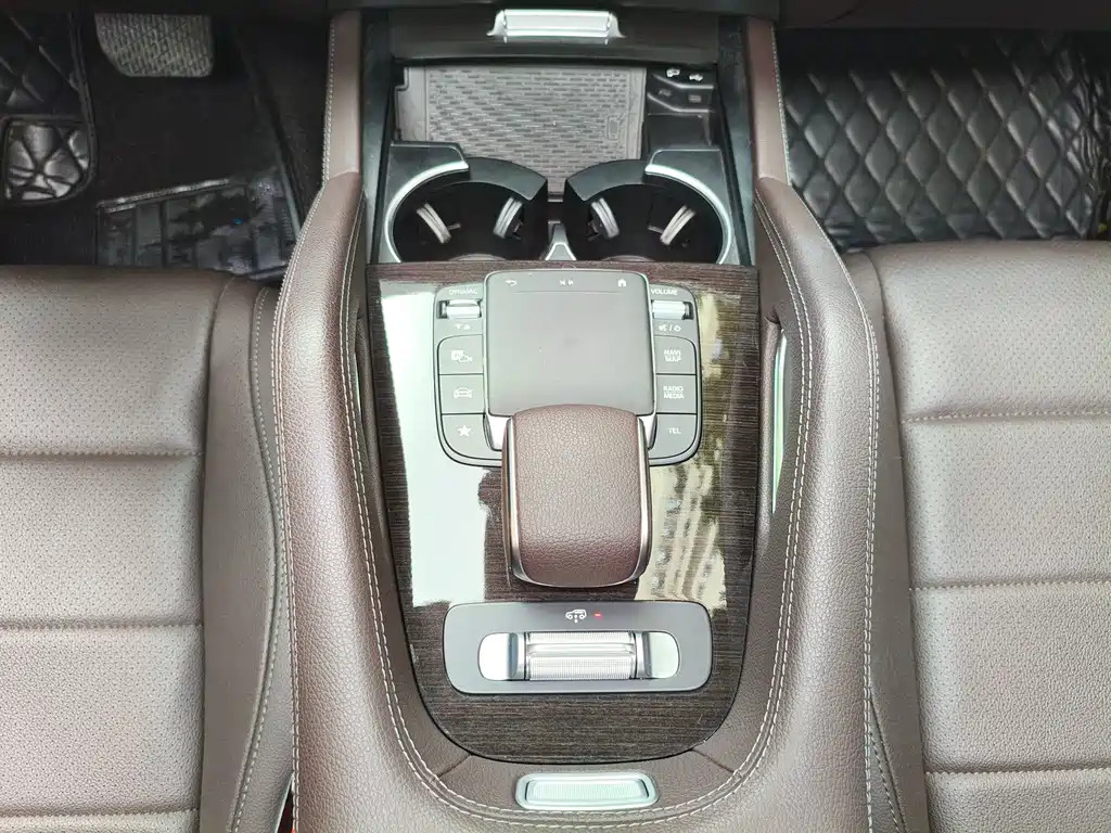 Mercedes-Benz GLE 2020 — фото 15