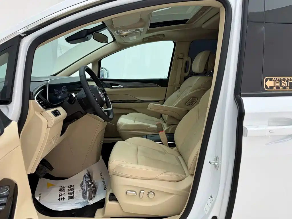 Buick GL8 New Energy 2025 — фото 17