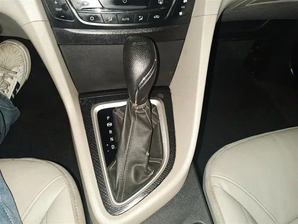 Buick Excelle 2020 — фото 14