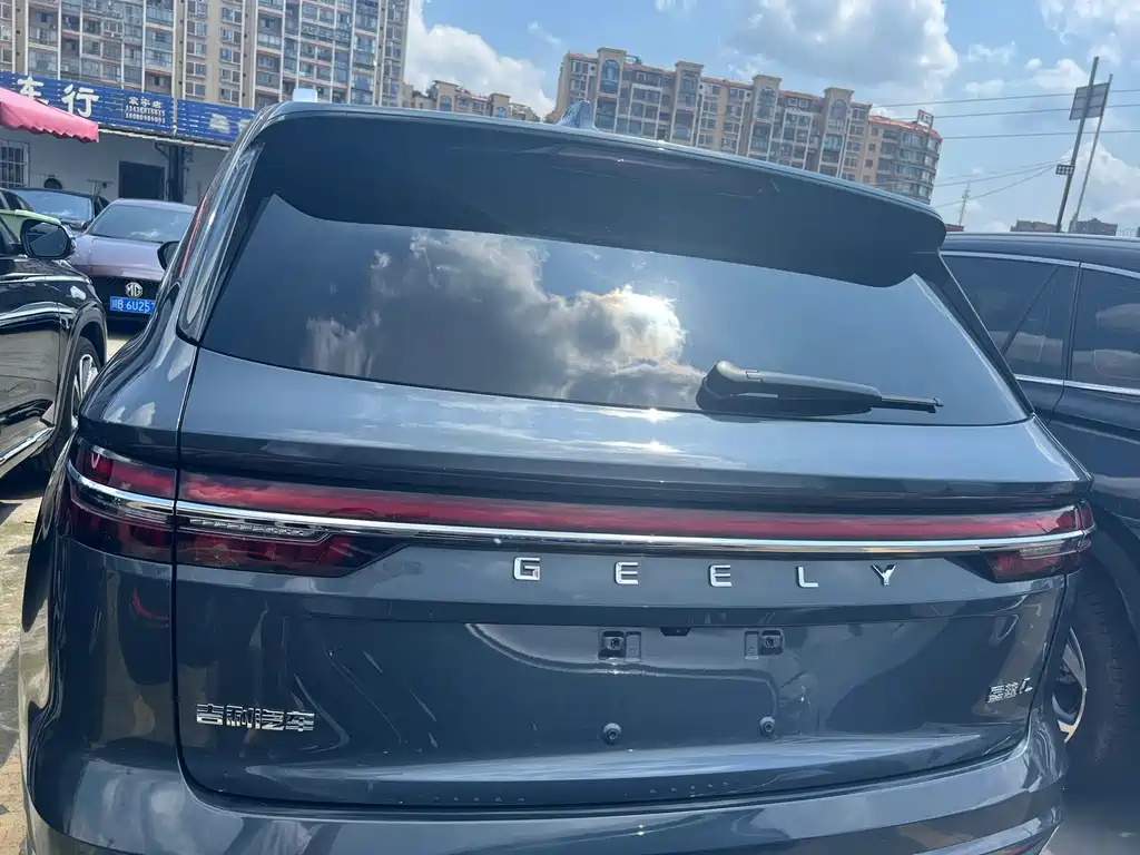 Geely Xingyue L 2024 — фото 17