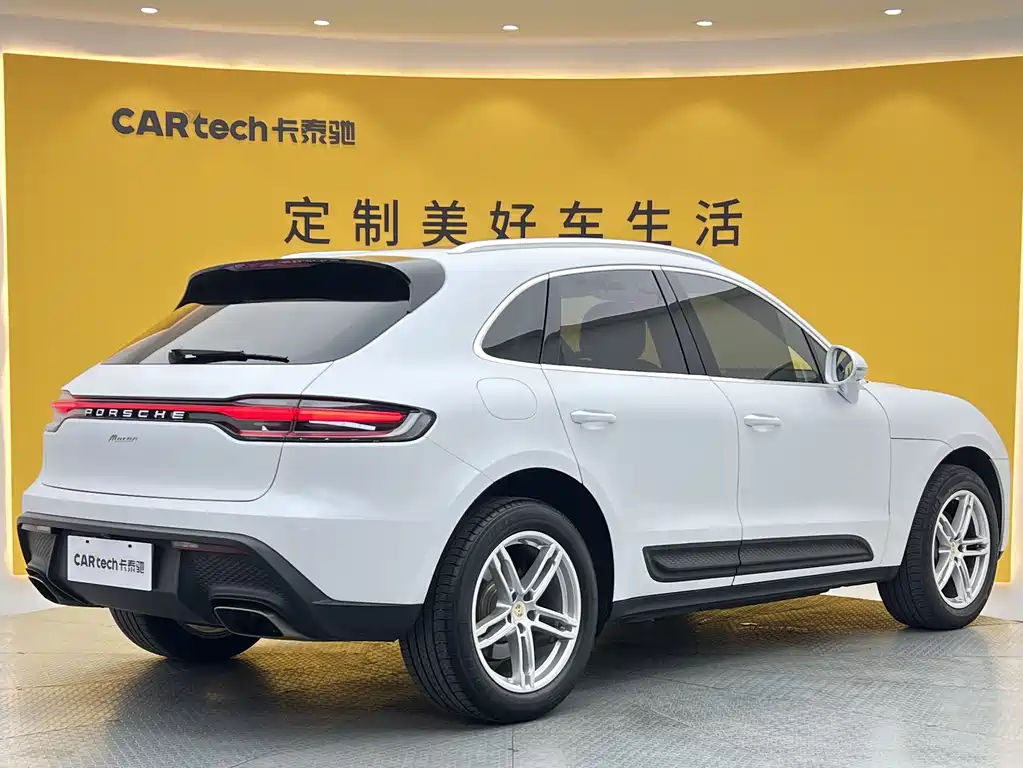Porsche Macan 2023 — фото 26