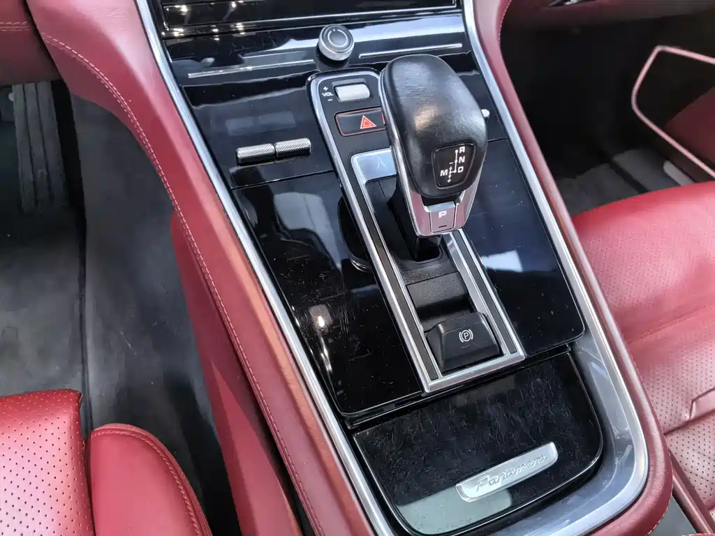 Porsche Panamera 2020 — фото 9