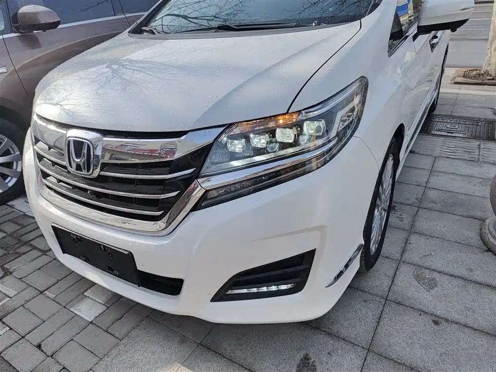 Honda Elysion 2018 — фото 18