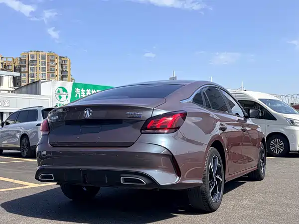 MG5 2022