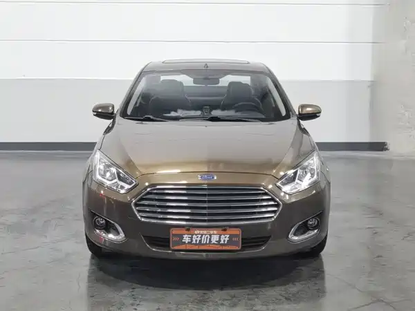 Ford Escort 2015