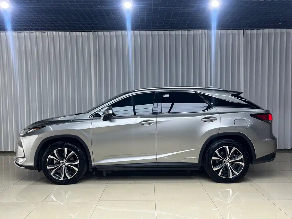 Lexus RX 2022 — фото 4
