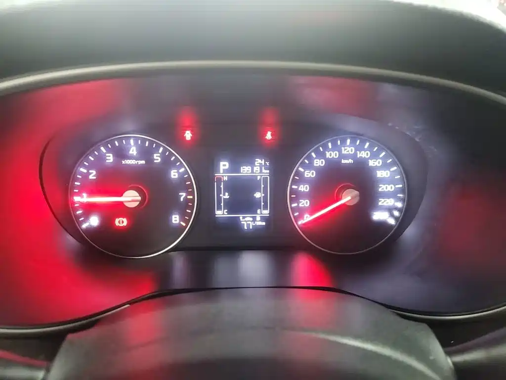 Kia KX3 2015 — фото 12