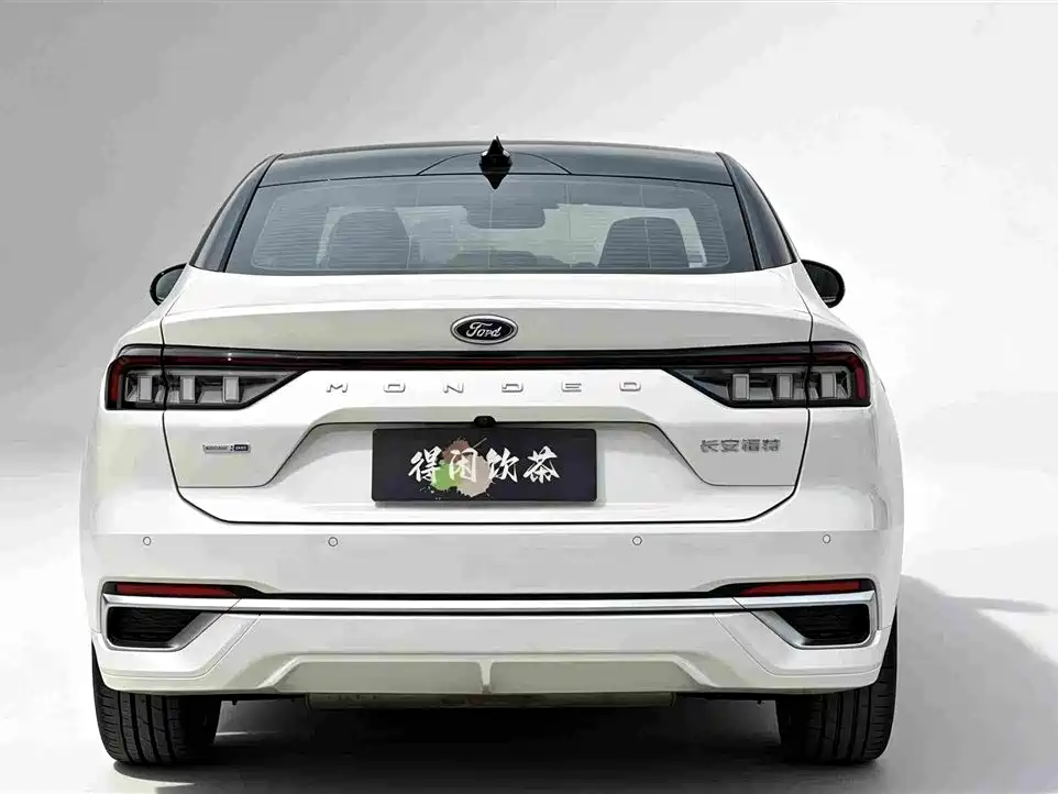 Ford Mondeo 2024 — фото 11