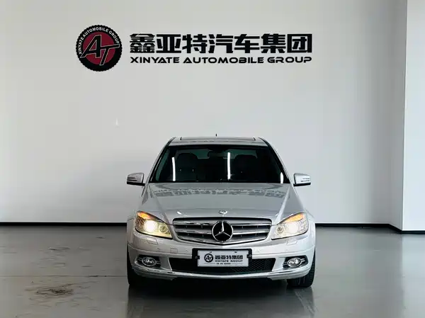 Mercedes-Benz C-Class 2011