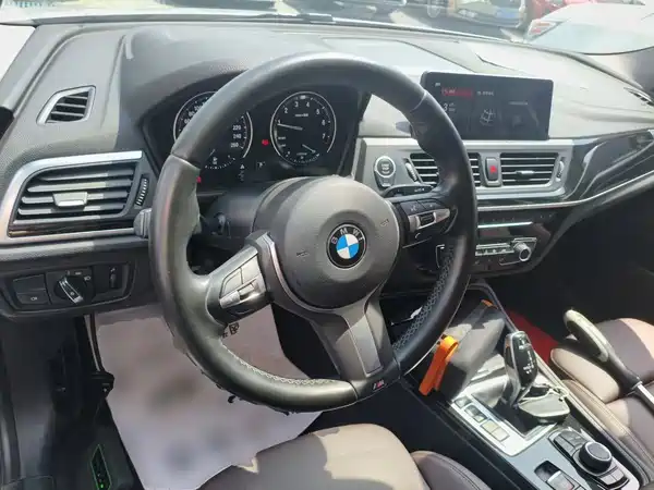 BMW 1 Series 2020