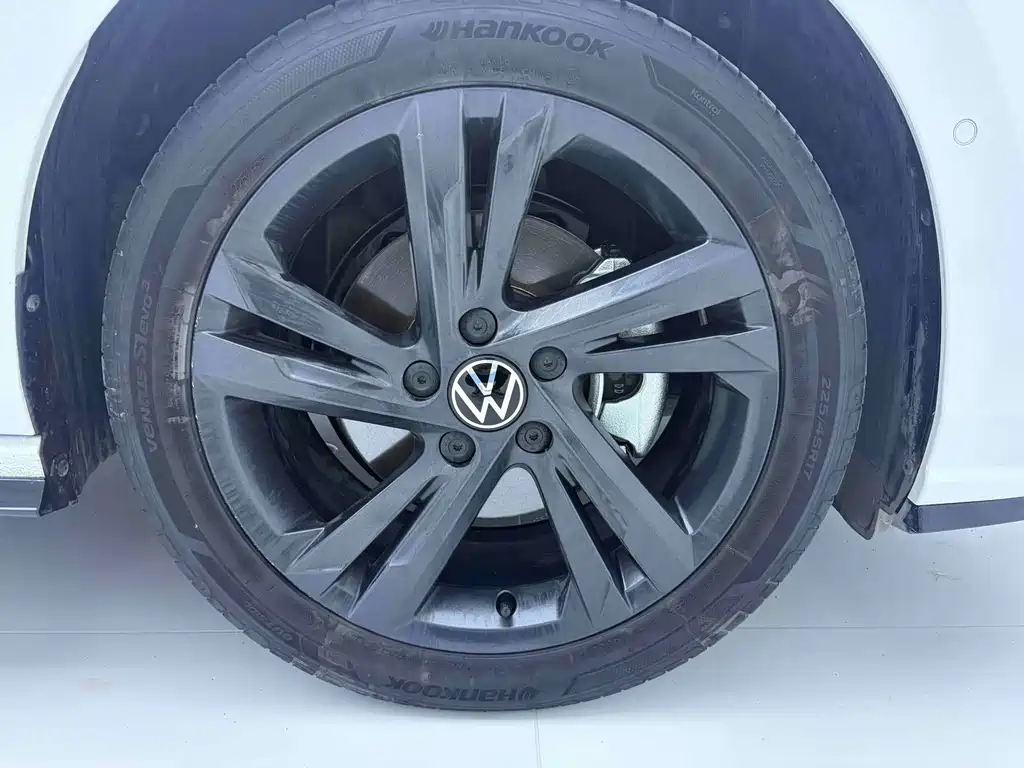 Volkswagen Golf 2023 — фото 15