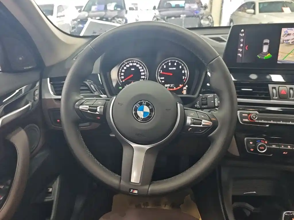 BMW X1 2021 — фото 11