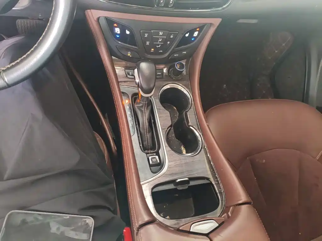 Buick Envision Plus 2016 — фото 14