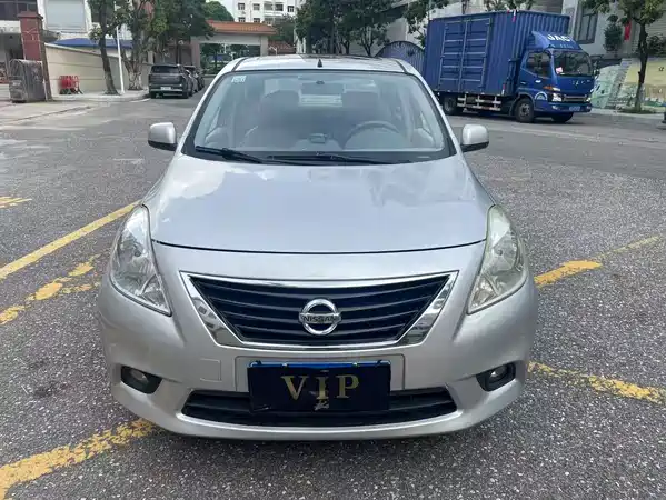 Nissan Sunny 2011