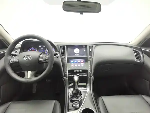 Infiniti Q50L 2016