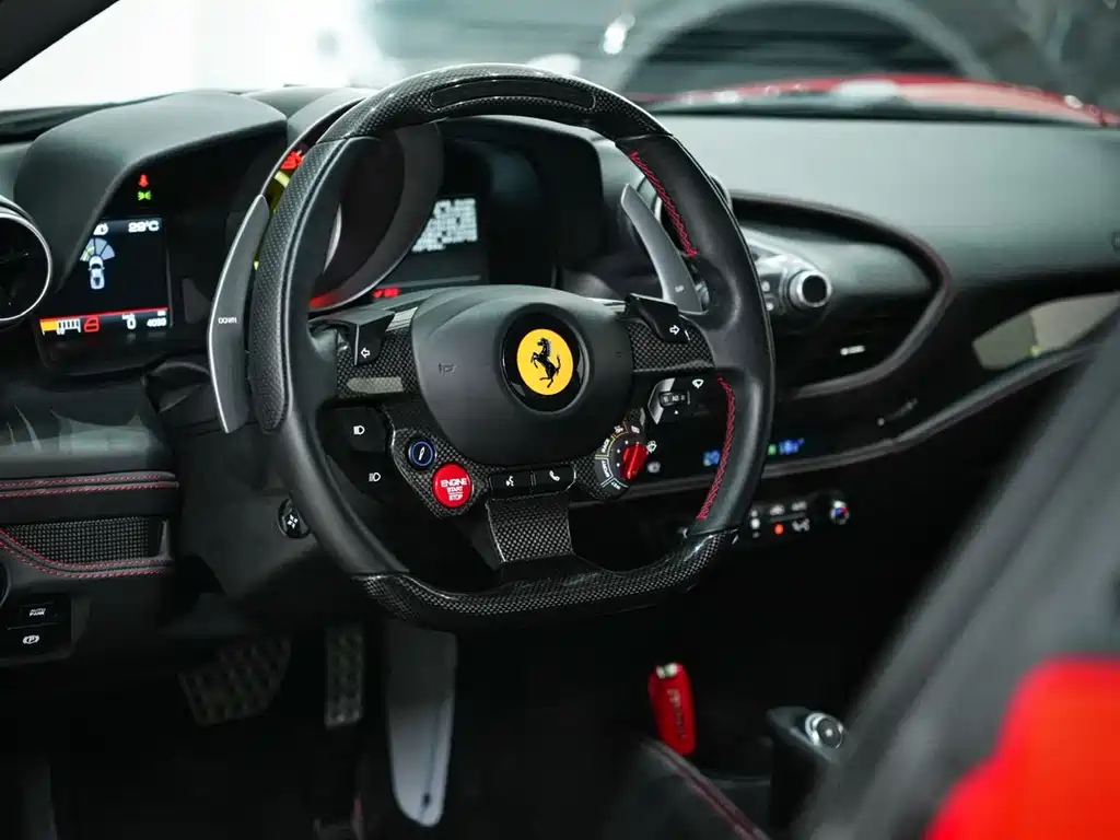 Ferrari F8 2022 — фото 11