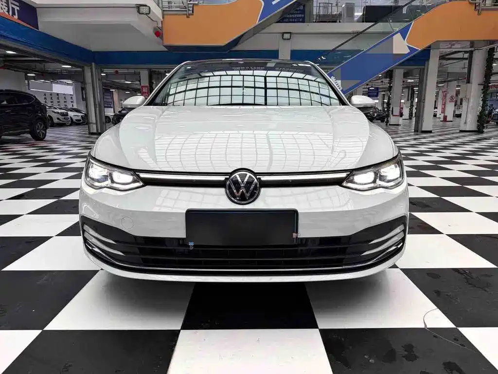 Volkswagen Golf 2022