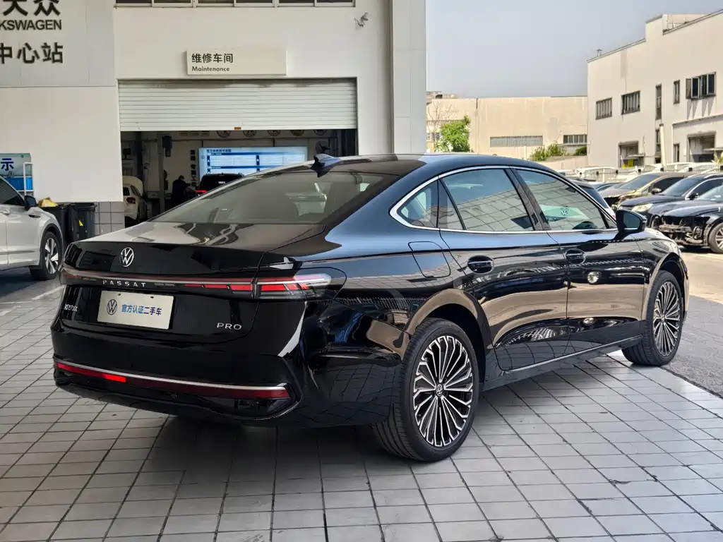 Volkswagen Passat 2024