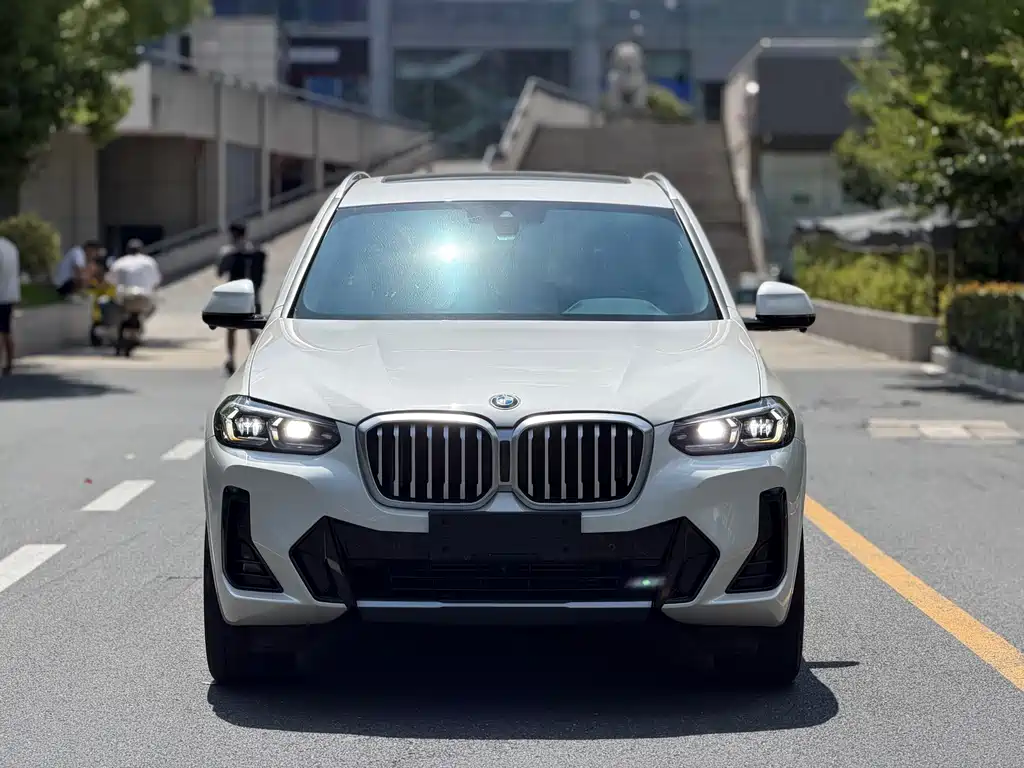BMW X3 2022 — фото 2