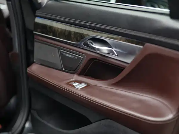 BMW 7 Series 2016