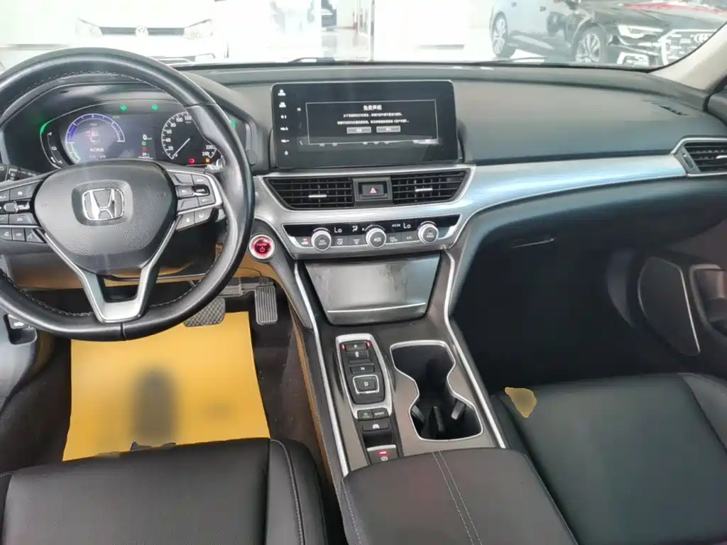 Honda Accord 2023 — фото 10