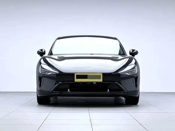 Xiaomi SU7 2025