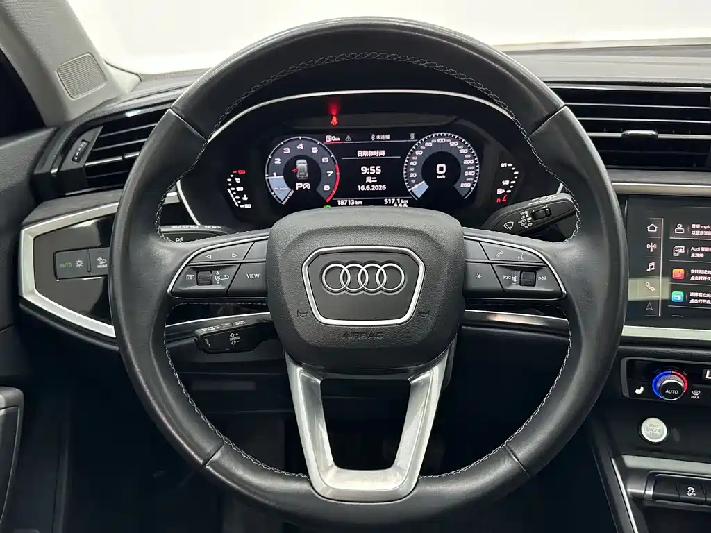 Audi Q3 2023 — фото 12