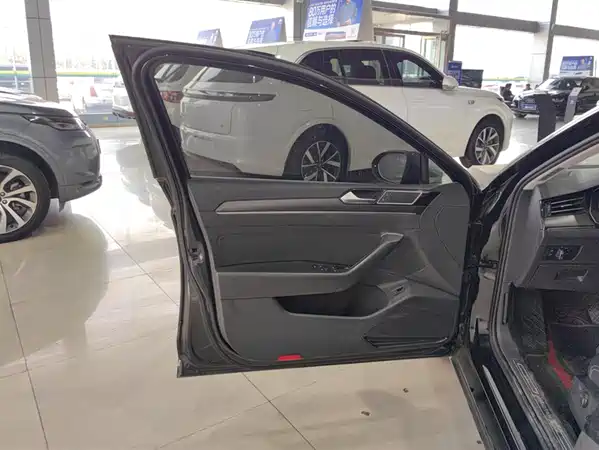 Volkswagen Magotan 2020