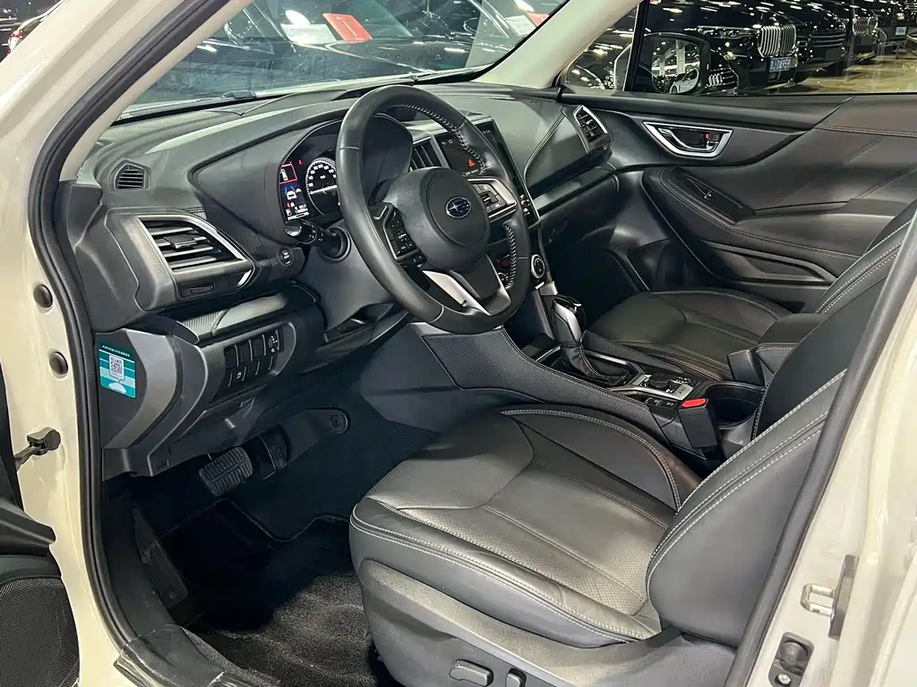 Subaru Forester 2019 — фото 13
